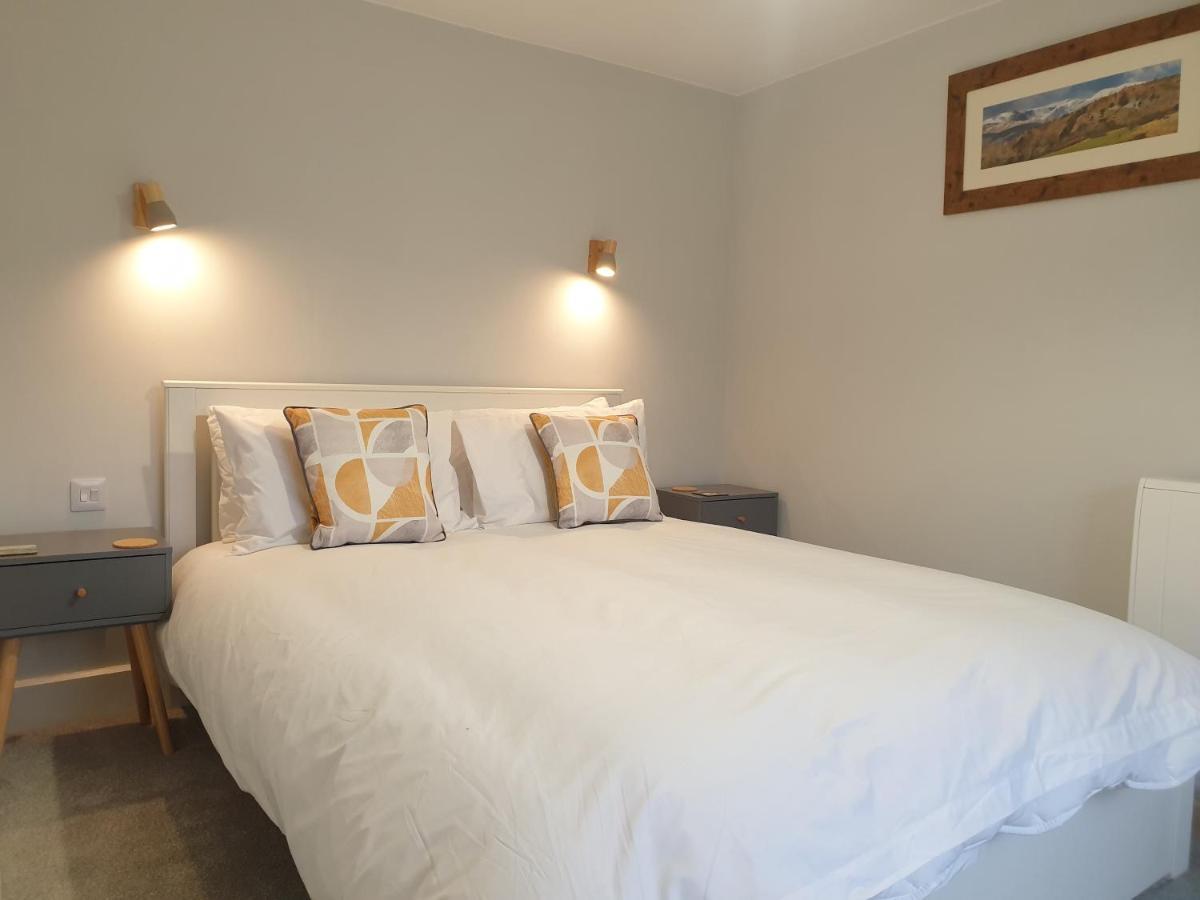 No8 3 Bed Cottage Winter Deals Offered 3 Nights Or More Nov-Mar Backbarrow Room photo